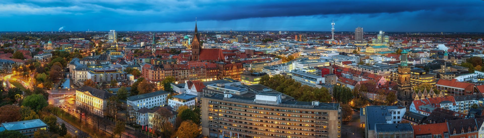 Blick über Hannovers Innenstadt im Herbst