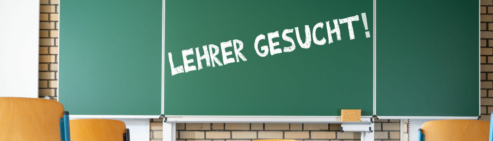 LEHRERMANGEL an deutschen Schulen – Tafel , Tische und Stühle i