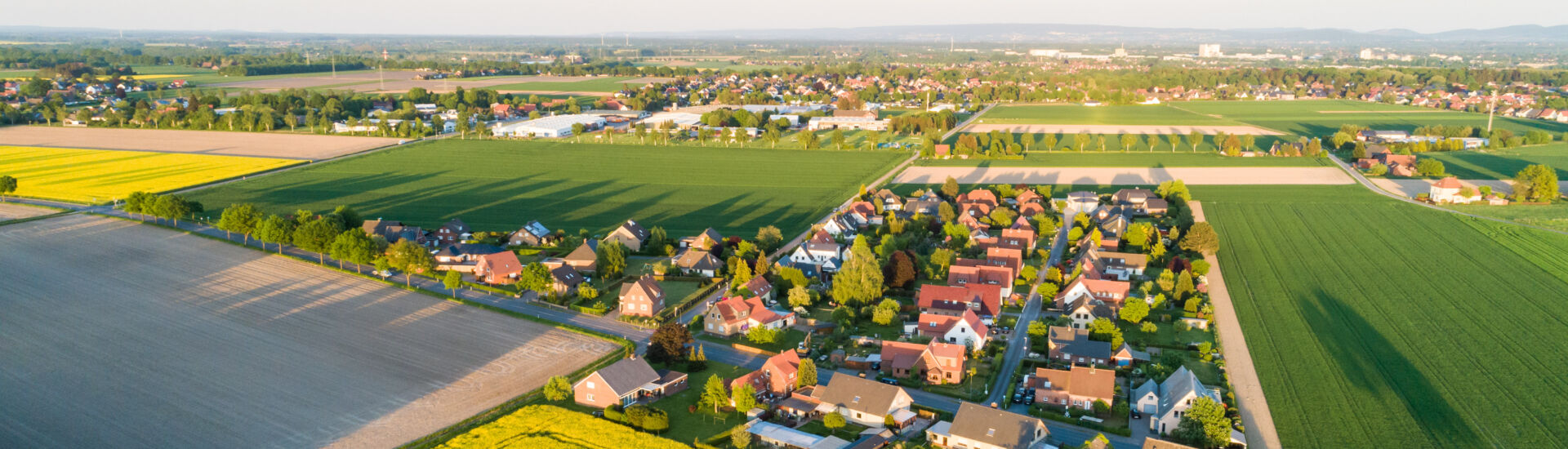 Landschaft mit Feldern in Deutschland aus der Luft